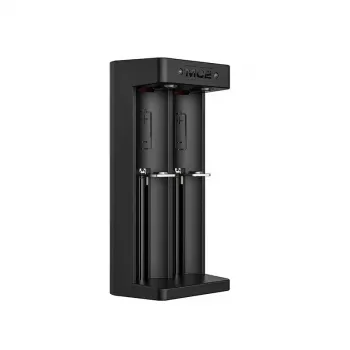 XTAR dviejų lizdų Li-ion akumuliatorių įkroviklis 18650 elementams, USB-C įvestis, juodos spalvos, LED indikatoriai