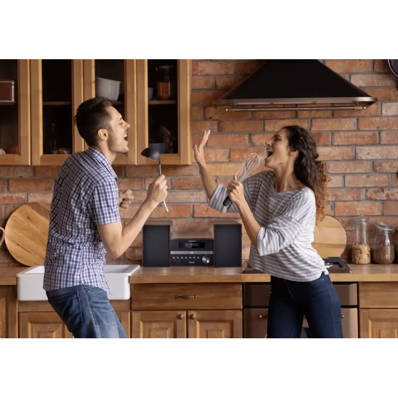 Mikro sistema Blaupunkt su Bluetooth, CD/MP3/USB/AUX, RDS/ID3, laikrodžiu ir žadintuvu