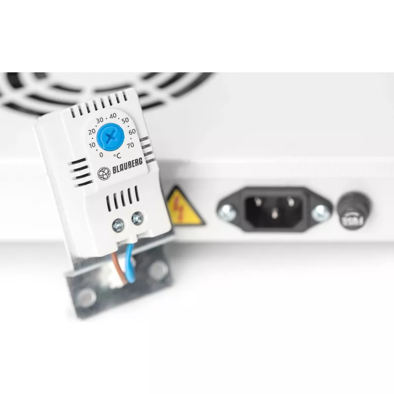 Vėdinimo įrenginys Digitus DN-19 FAN-4-HO