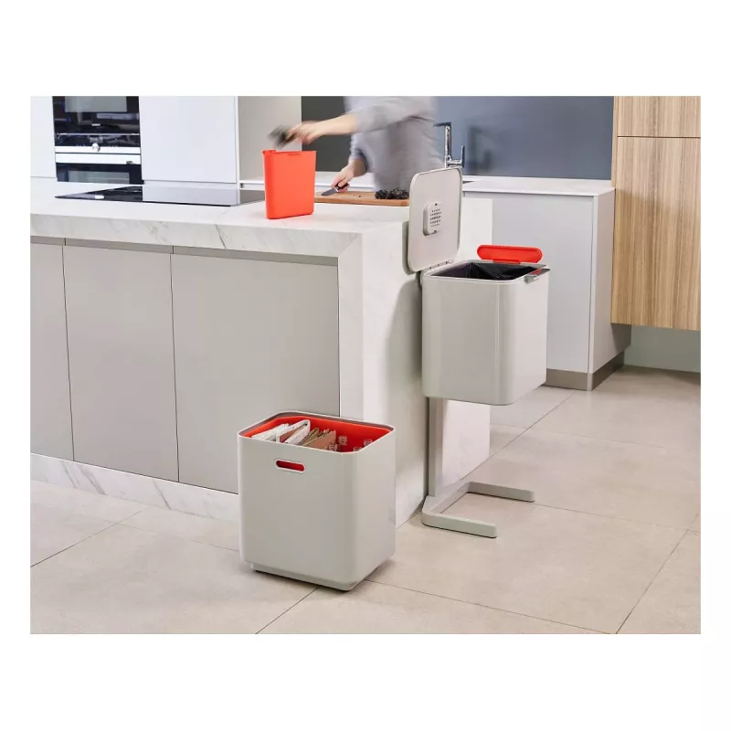 Šiukšliadėžė Joseph Joseph Totem 60 L pilka
