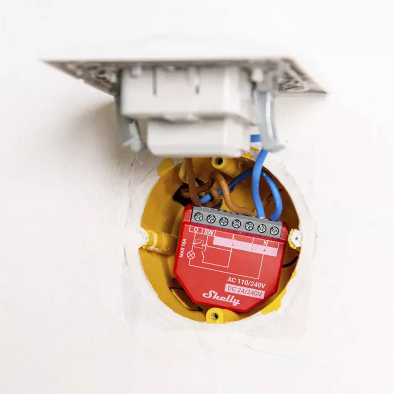 Smart jungiklis Shelly 1PM Gen4 — belaidis, 110–240 V AC, max 240 V, galios matavimas, 16 A, 42×16×37 mm