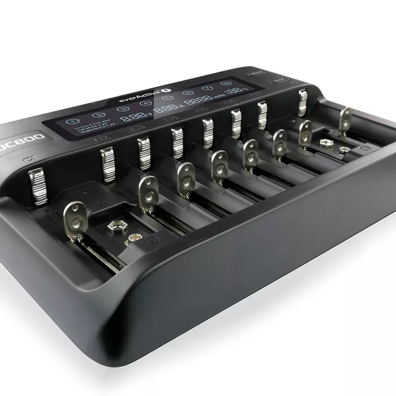 Įkroviklis everActive UC-800 AC 12V 3A – LiFePO4/LiPo/NiMH, AA/AAA/9V, iki 10 baterijų, 12 V įėjimas, ekranas, juodas