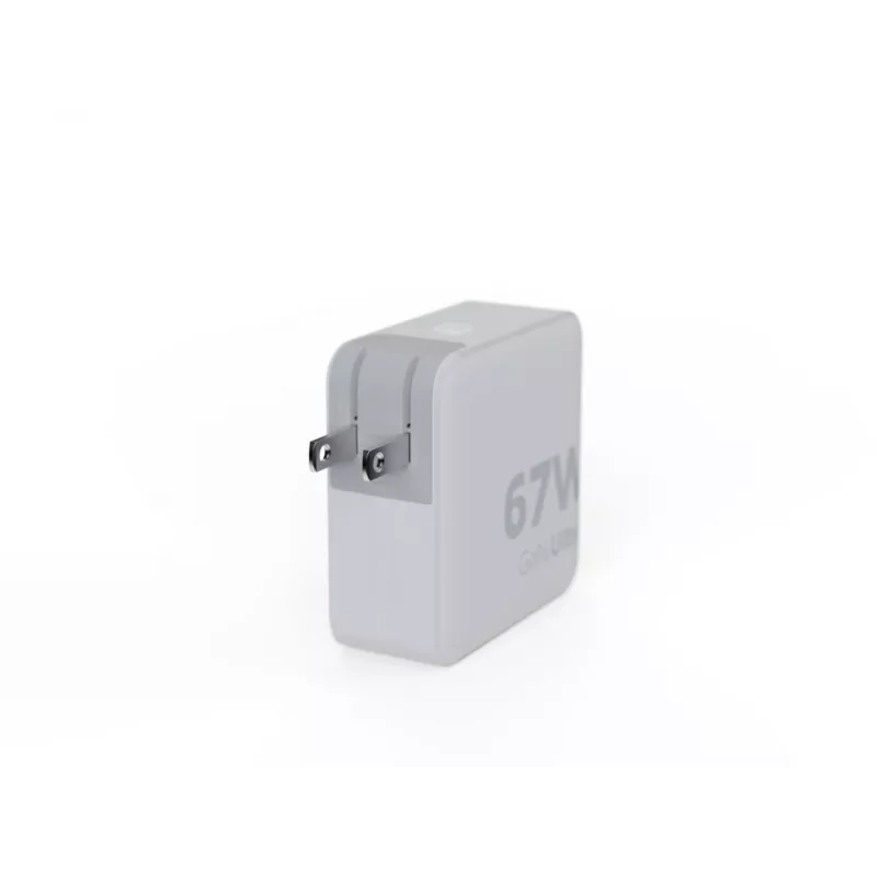Xtorm 67W GaN-Ultra kelioninis įkroviklis su USB-C PD kabeliu