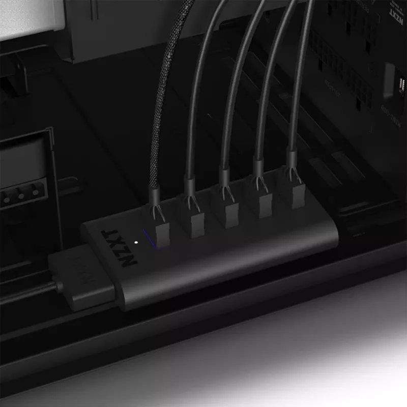 NZXT Internal USB 2.0 išplėtimo šakotuvas 3 kartos - juodas