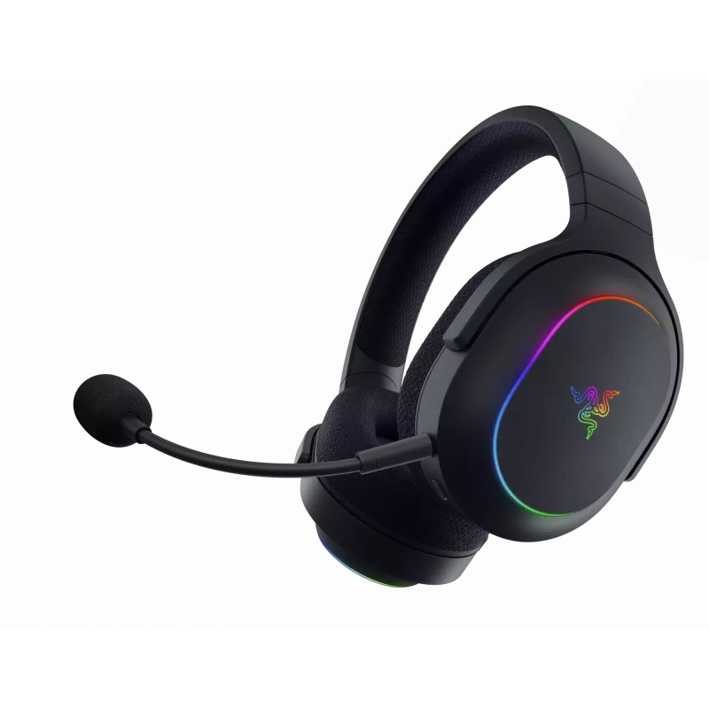 Razer Barracuda X Chroma belaidės ausinės ant ausų juodos