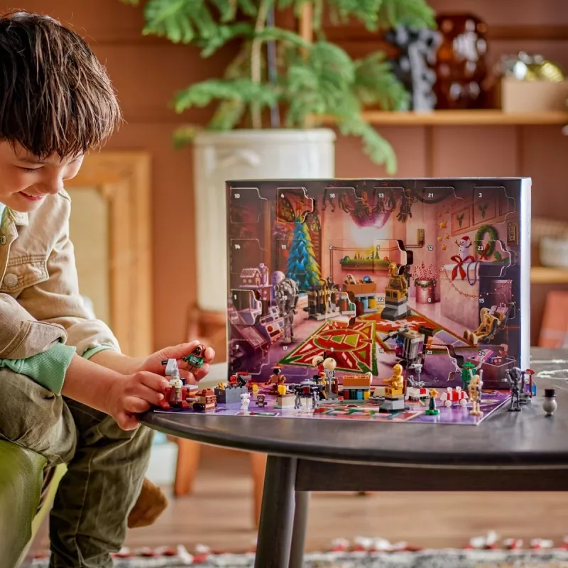 Statybinis žaislas LEGO Star Wars Advent Calendar 2025 – rinkinys 75418, sezoninės pastatomos minifigūrėlės ir modeliai