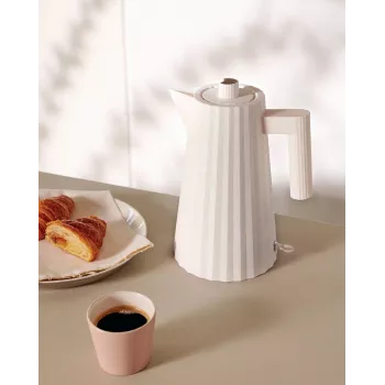 Alessi MDL06 B Pleated elektrinis virdulys, juodas, Euro kištukas