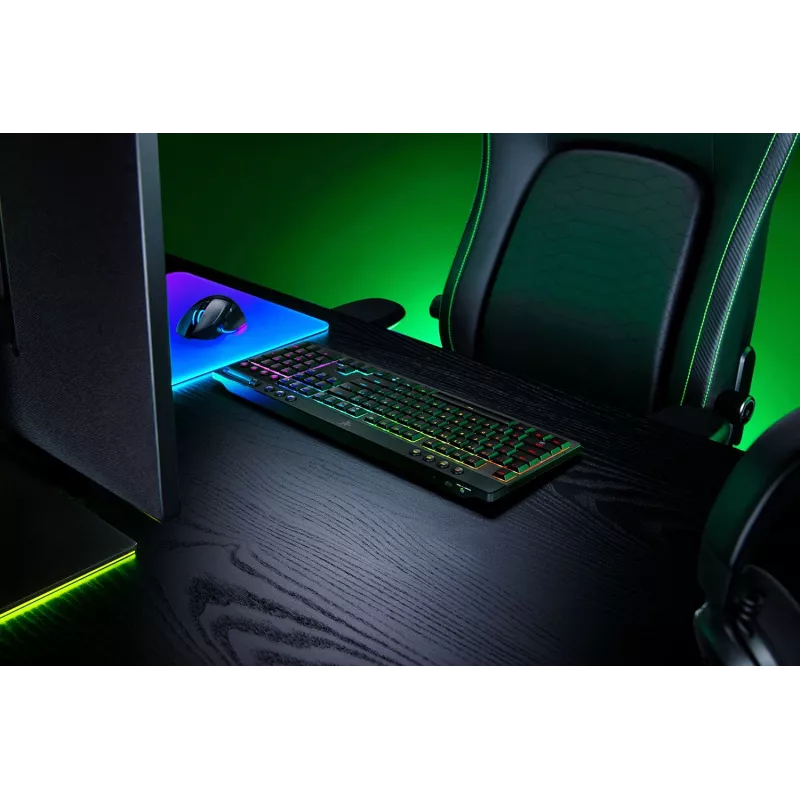 Gaming klaviatūra Razer BlackWidow V4 Low-profile Wireless – žemo profilio mechaniniai klavišai, Bluetooth ir 2,4 GHz