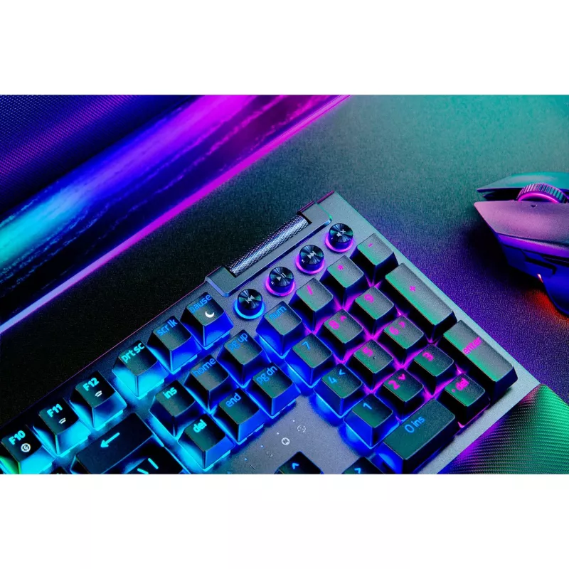 Razer BlackWidow V4 Pro žaidimų klaviatūra USB QWERTZ vokiška juoda