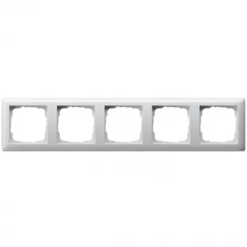 Gira Standard 55 sieninė plokštė – Baltas termoplastikas, bevaržtė, 80.7×365.9×11.4 mm