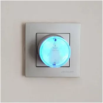 Shelly Wave Plug S Z-Wave 800 juodas — išmanusis kištukinis lizdas