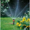 Gardena Comfort apskritas purkštuvas Vario ant kuolo