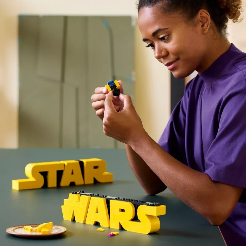 LEGO STAR WARS 75407 Iš kaladėlių sukurtas „Žvaigždžių karų“ logotipas