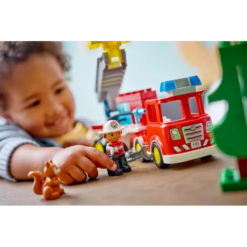 LEGO DUPLO 10473 Gaisrinis automobilis su žarna ir ugniagesiu