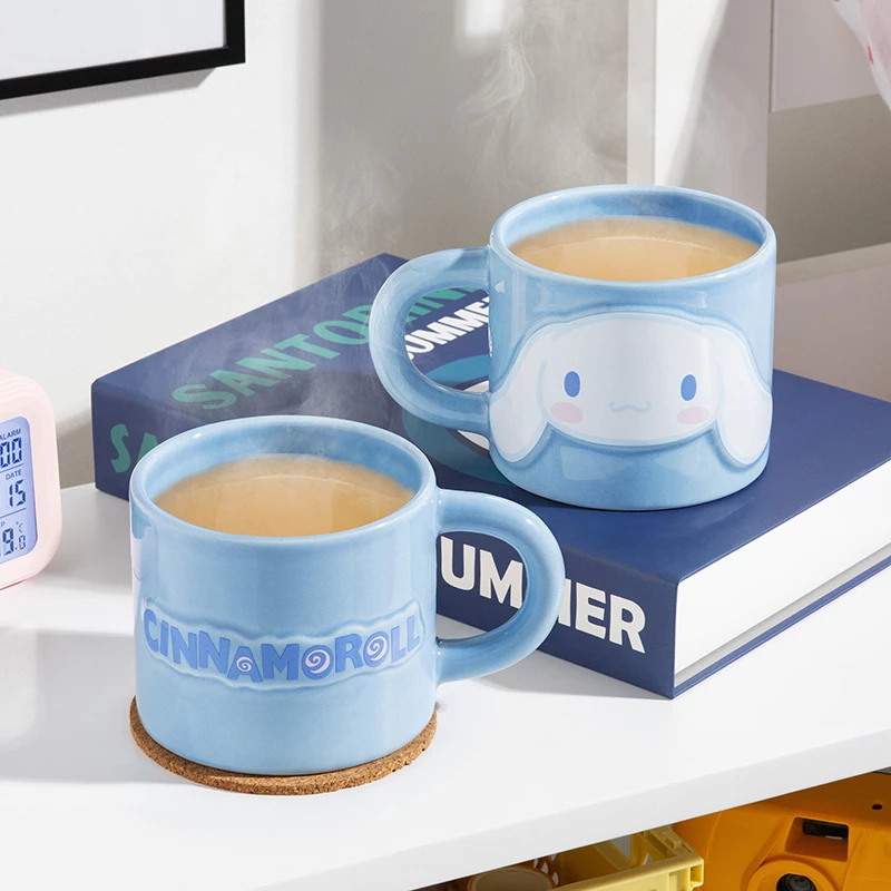 Keraminis puodelis Paladone Cinnamoroll su reljefiniu dizainu – 400 ml