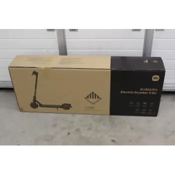 IŠPARDAVIMAS. NAUDOTAS. Xiaomi Electric Scooter 4 Go EU | 250 W | 20 km/h | 8,1 colio | Juoda/Oranžinė