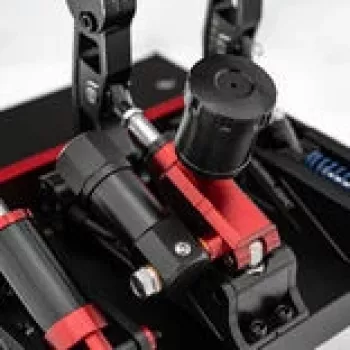 Pedalų rinkinys Simagic P1000-RS Black su jėgos jutiklio stabdžiu, modelis S305