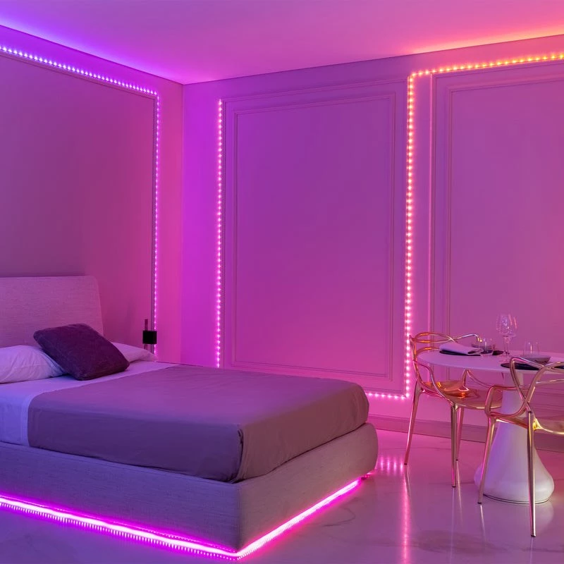 LED girlianda Twinkly TWD200STP-TEU įvairiaspalvė vidaus juosta, 5 cm tarpai, IP20, permatomas kabelis