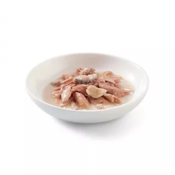 Šlapias kačių maistas SCHESIR tunas su sardinėmis sultinyje 70 g
