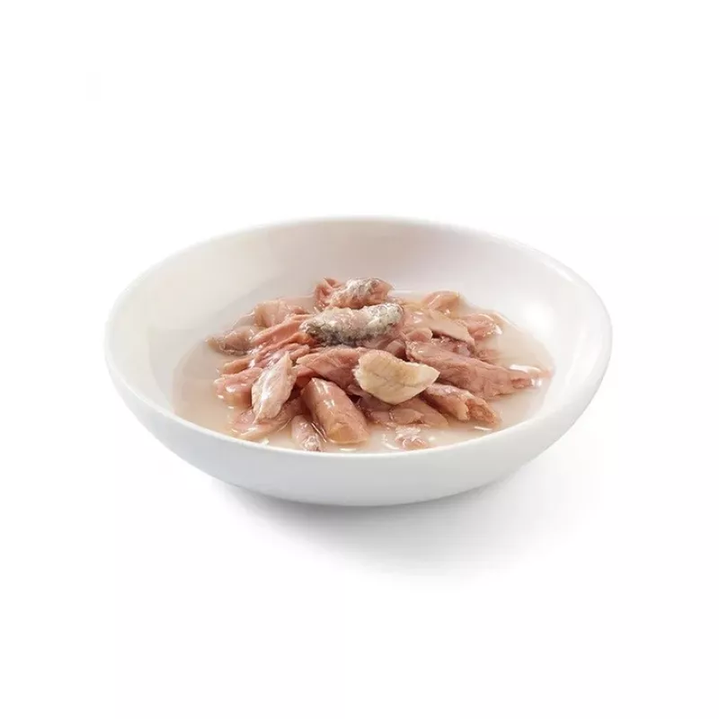 Šlapias kačių maistas SCHESIR tunas su sardinėmis sultinyje 70 g