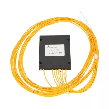 Skirstytuvas PLC 1:8 Extralink SC/APC 2.0mm 1.5m G657A ABS modulis (be jungčių)