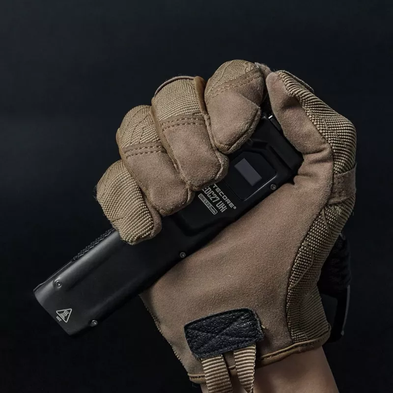 Nešiojamas žibintuvėlis Nitecore EDC27 UHI juodas LED nerūdijantis plienas