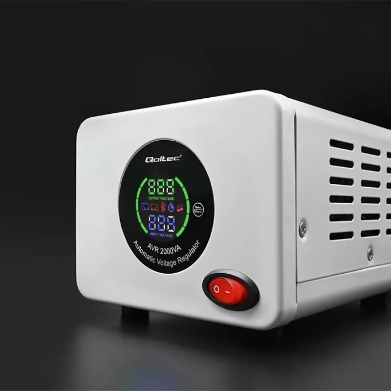 Qoltec 50724 Automatinis įtampos stabilizatorius AVR 2000VA