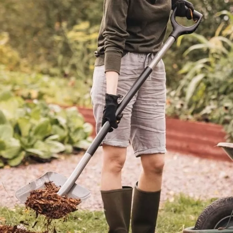 Kastuvas Fiskars Ergonomic FS.S. 1025376 pilkas – ergonomiškas sodo kastuvas, Fiskars 1070058