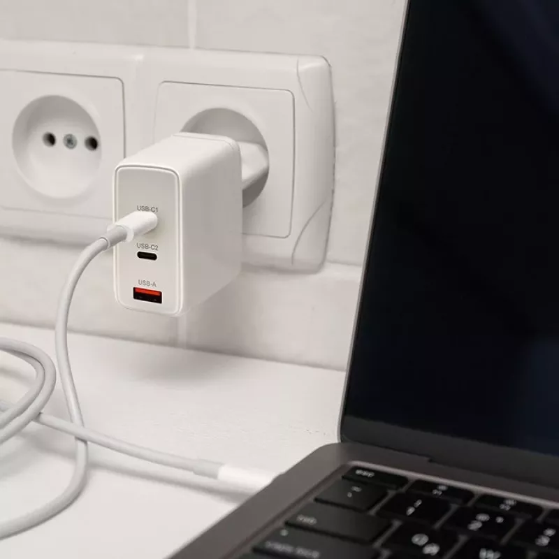 QOLTEC 100W GaN USB-C Dual PD 5–20V 1.5–5A, 2×USB-C Įkroviklis