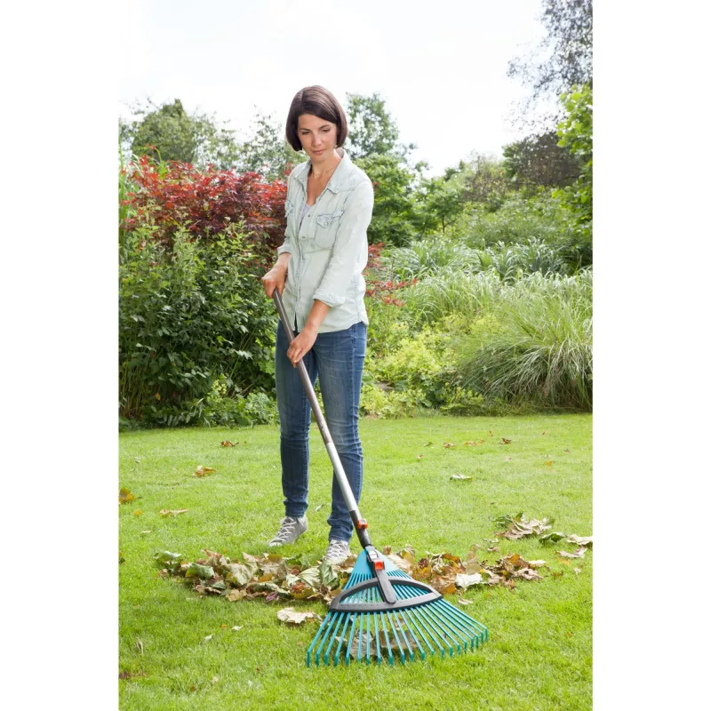 Gardena combisystem reguluojama vėduoklinė grėblė 35-52 cm 03099-20