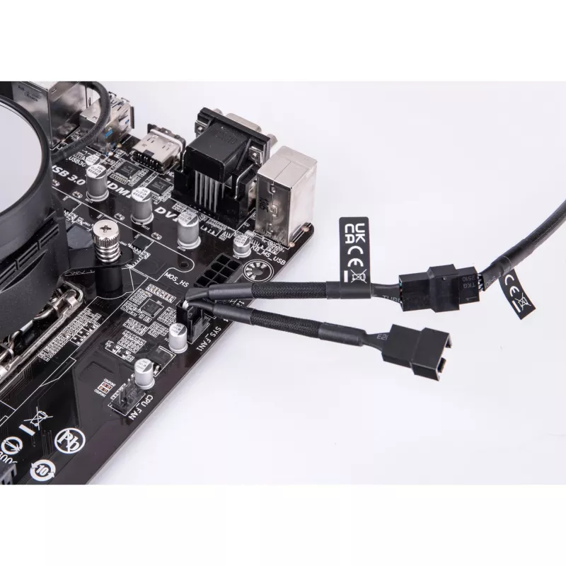 PWM ventiliatoriaus Y-kabelis THERMALTAKE Tt Mod AC-060-CO1OTN-F1 4 kontaktų, 3 vnt. pakuotė