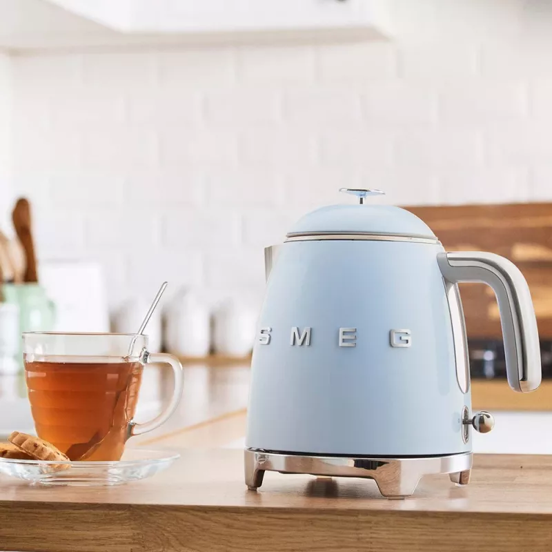 SMEG Virdulys Mini 0,8L Pastelinė Mėlyna KLF05PBEU