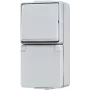 JUNG 676 W – Baltas jungiklis 250V 10A 70x47 mm