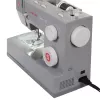 Siuvimo mašina SINGER Heavy Duty 4432 – elektrinė, 32 siūlės modeliai, 1 žingsnio sagos skylutė, laisva rankovė, pilka