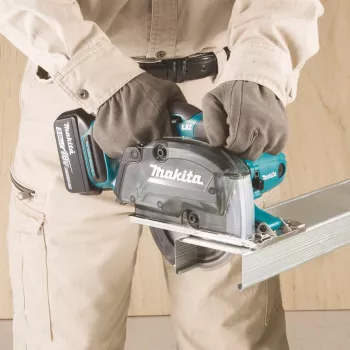 Makita DCS552RTJ nešiojamasis diskinis pjūklas 13,6 cm, juodos ir mėtų spalvos, 3600 aps./min.