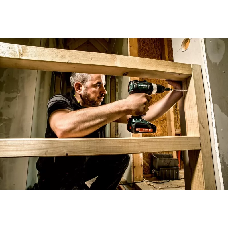 Metabo SB 18 LT BL gręžtuvas-suktuvas 2100 RPM, be rakto, 1,5 kg, juoda/žalia/raudona/sidabrinė