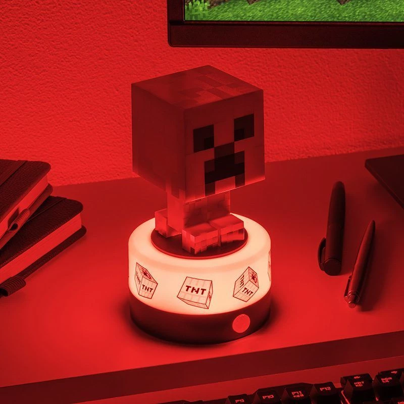 Paladone Minecraft naktinė lemputė su Creeper dizainu ir judesio davikliu
