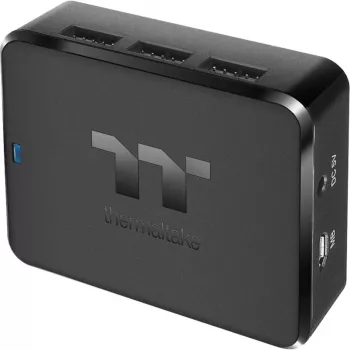 Thermaltake H200 PLUS vidinis USB šakotuvas – TT Premium Edition – 3 x USB 2.0 + 3 x USB 2.0 (vidinis)