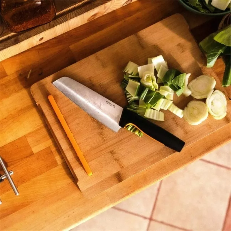 Fiskars 1057536 virtuvinis peilis Nerūdijantis plienas 1 vnt. Santoku peilis