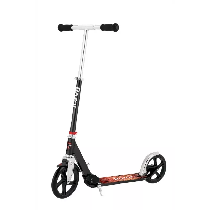 Paspirtukas Razor A5 Lux – aliuminis, 20 cm poliuretano ratai, sulankstomas, reguliuojamo aukščio, maks. apkrova 100 kg, juodas