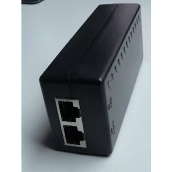WANTEC 5561 – Greitas Ethernet jungiklis su PoE 10/100 Mbit/s, 802.3af, juodas, apsauga nuo trumpojo jungimo, 48 V