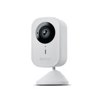 IP stebėjimo kamera Synology CC400W — 4 MP (2560×1440), Wi‑Fi, IP65, 125° horizontal, 30 kadrų/s, microSD iki 256 GB