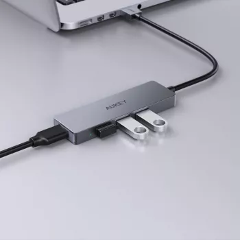 USB šakotuvas Aukey CB-H36 – 4 prievadai USB 3.2 Gen 1 Type-A, pagrindinis USB 2.0, 5000 Mbit/s, aliuminis sidabrinis