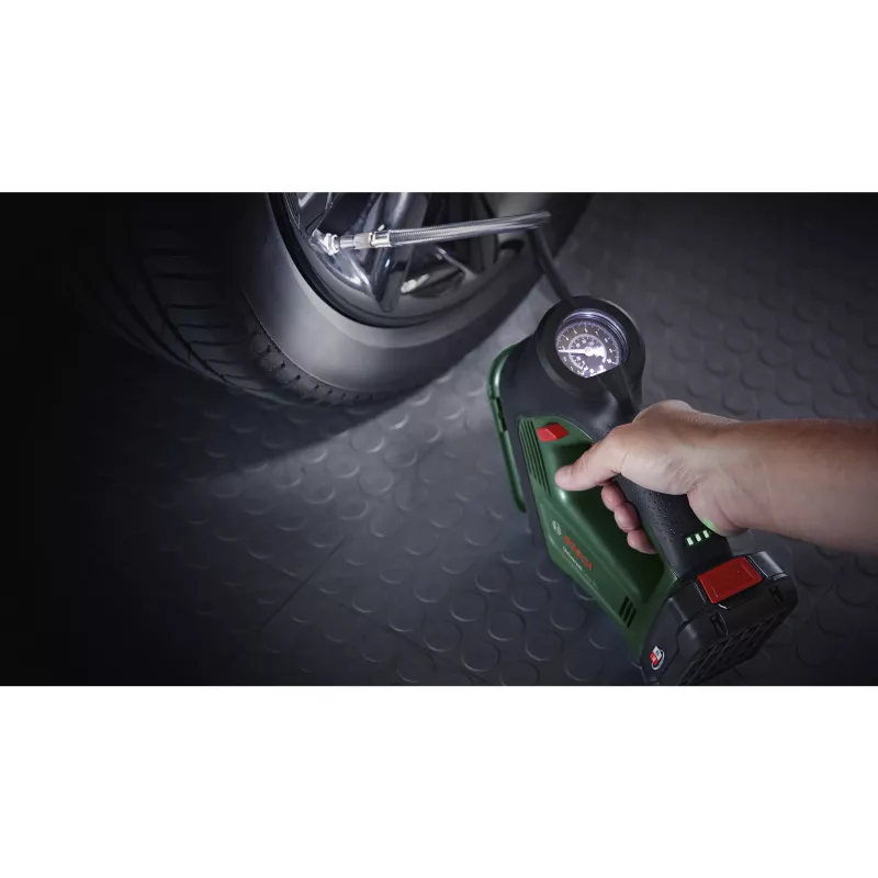Belaidis elektrinis siurblys Bosch Universal Pump 18V — 10,3 bar, 30 l/min, ličio jonų baterija
