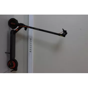 IŠPARDAVIMAS. NAUDOTAS. Xiaomi Electric Scooter 4 Go EU | 250 W | 20 km/h | 8,1 colio | Juoda/Oranžinė