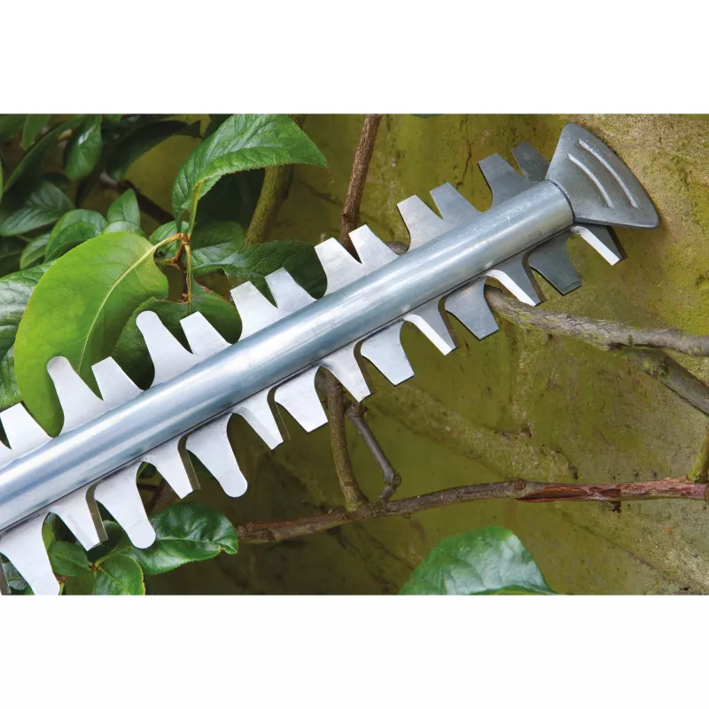 Akumuliatorinė gyvatvorių žirklė Bosch EasyHedgeCut 18-45 — 45 cm dvigubi peiliai, 18 V baterija, 2,3 kg