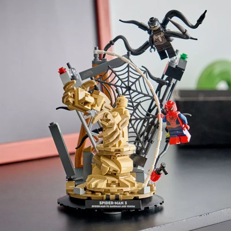 LEGO MARVEL 76334 Epinė kova: Žmogus-voras prieš Smėlio žmogų