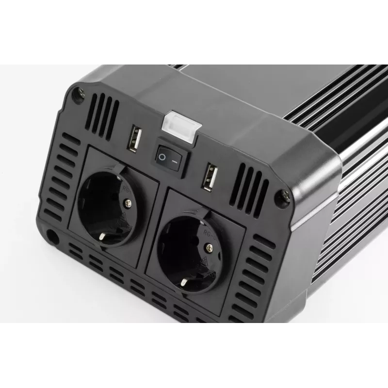 Technaxx TE16 automobilinis keitiklis 1200W