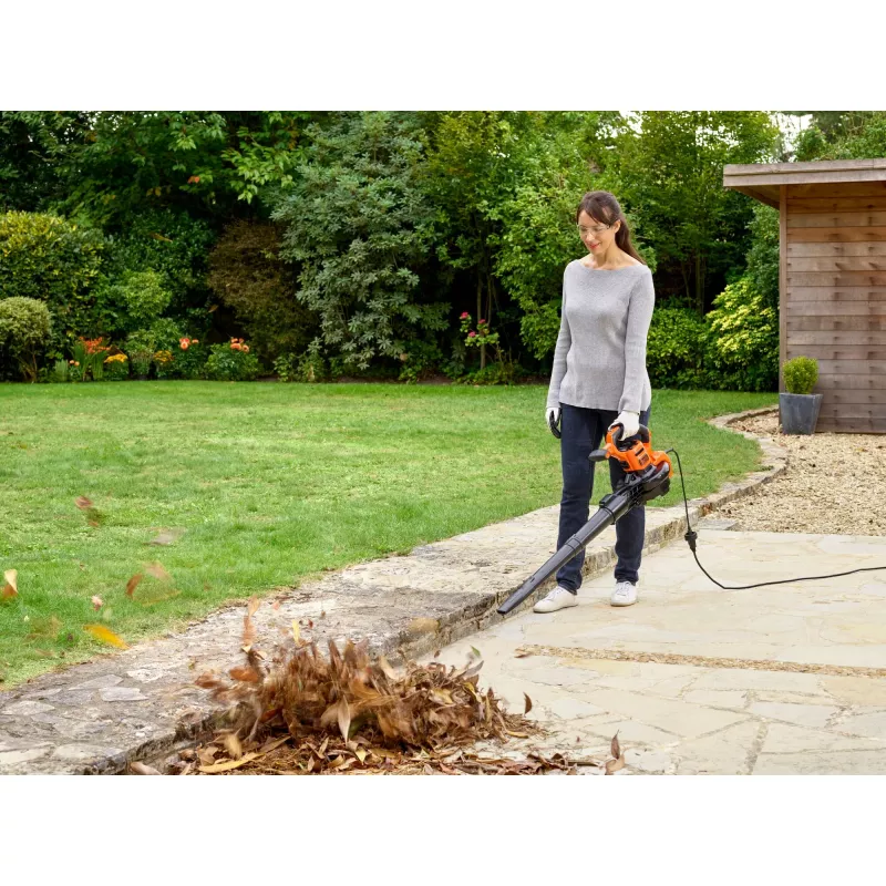 Priekinės kuprinės pūstuvas Black & Decker BEBLV301-QS — 3000 W, oro greitis 206–404 km/h, 72 L maišas, 6 kg