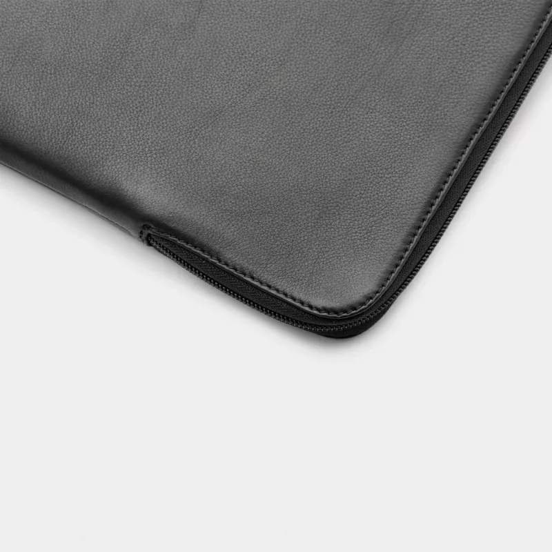 16 colių MacBook Pro odinis dėklas – juodas